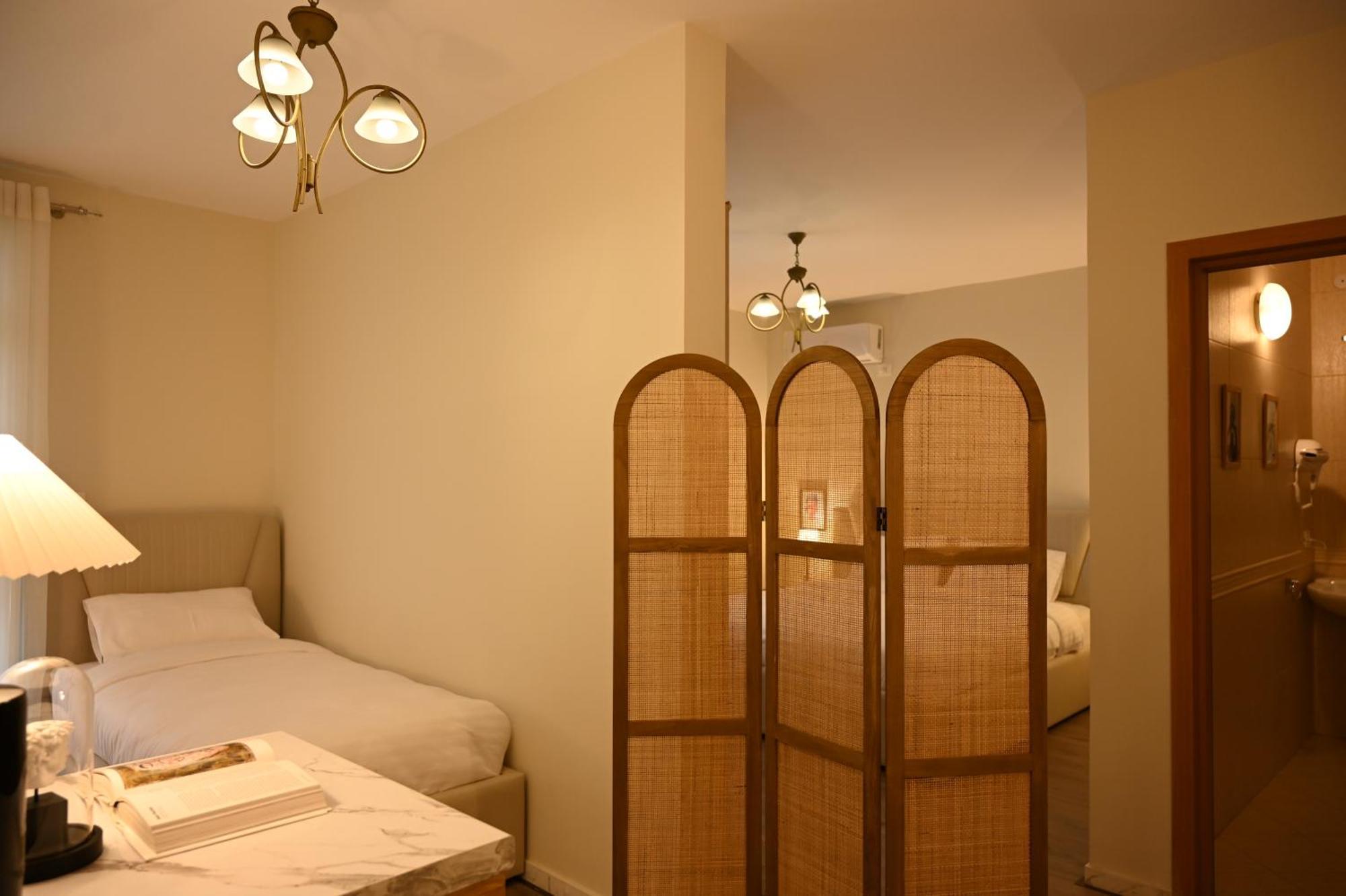 Niche Boutique Hotel Tirana Exterior foto