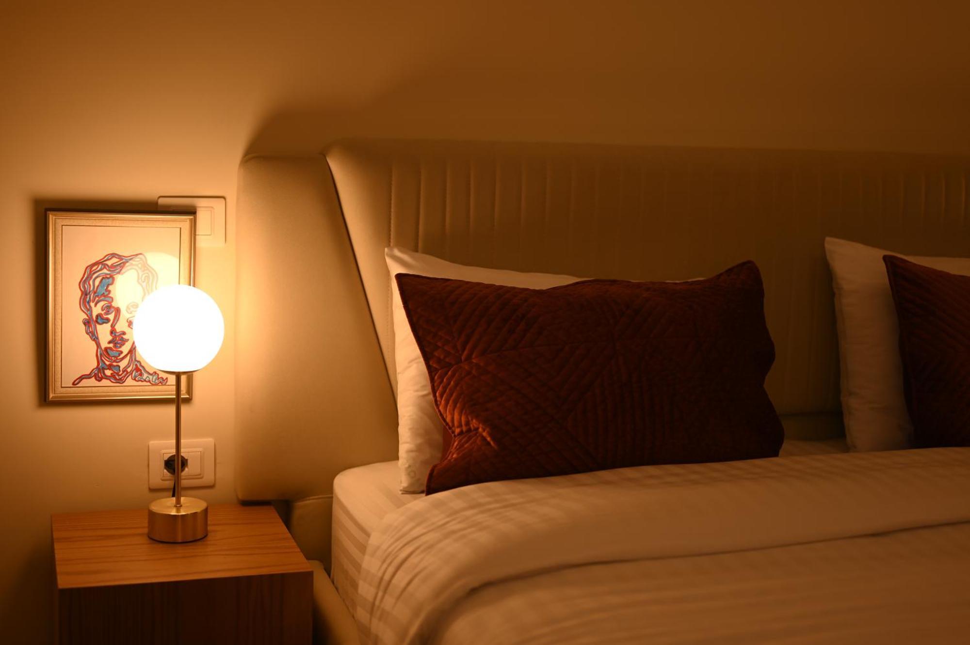 Niche Boutique Hotel Tirana Exterior foto